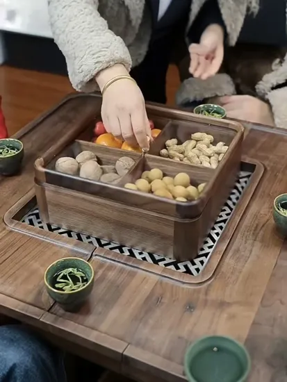 Functional Wood Design Divided 4 Grids Storage Box for Candy and Dried Fruit Display 